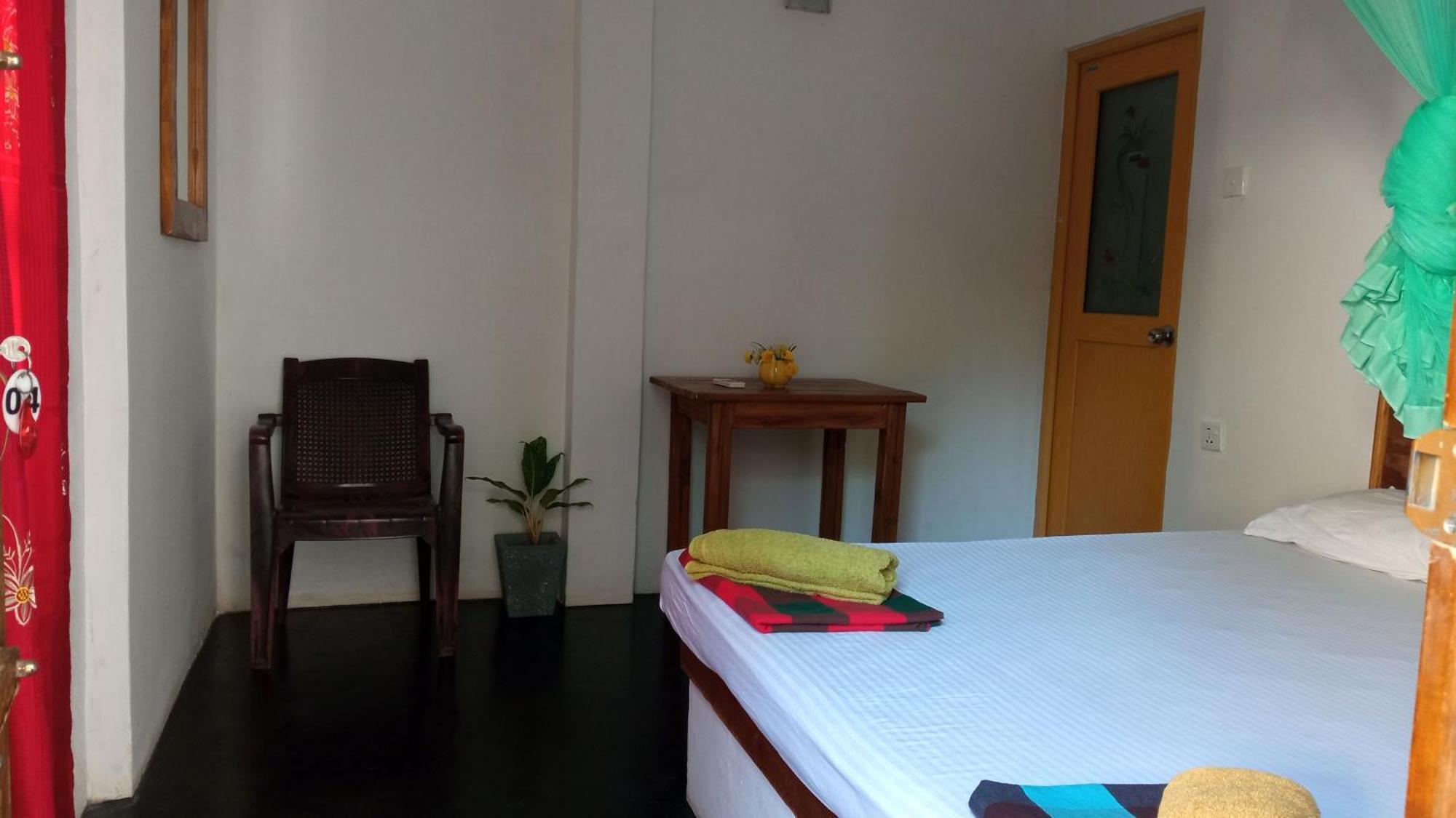 Big House Udawalawe Bed & Breakfast Bagian luar foto